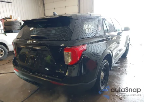 2022 Ford Police Interceptor z USA, uszkodzony, nr VIN 1FM5K8AB2NGB80168